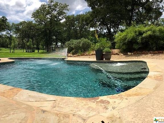4th image of 300 Oak Bend Dr
