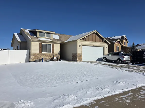 121 Primrose Ct, Ault, CO 80610