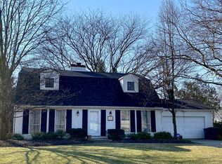 6201 Applegate Ln, Columbus, OH 43213