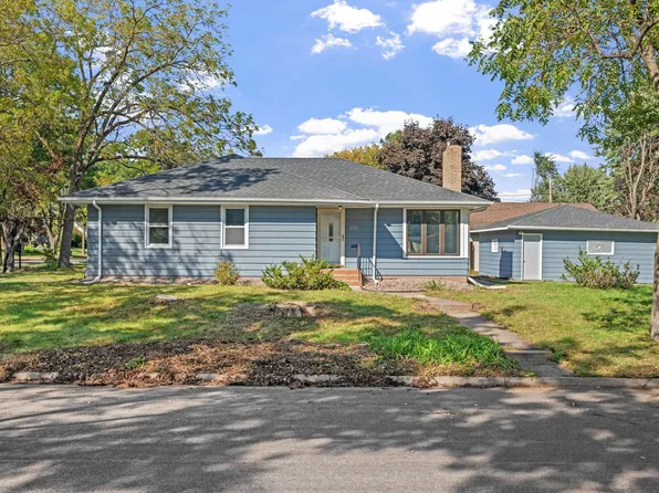 373 Nebraska Ave W, Saint Paul, MN 55117