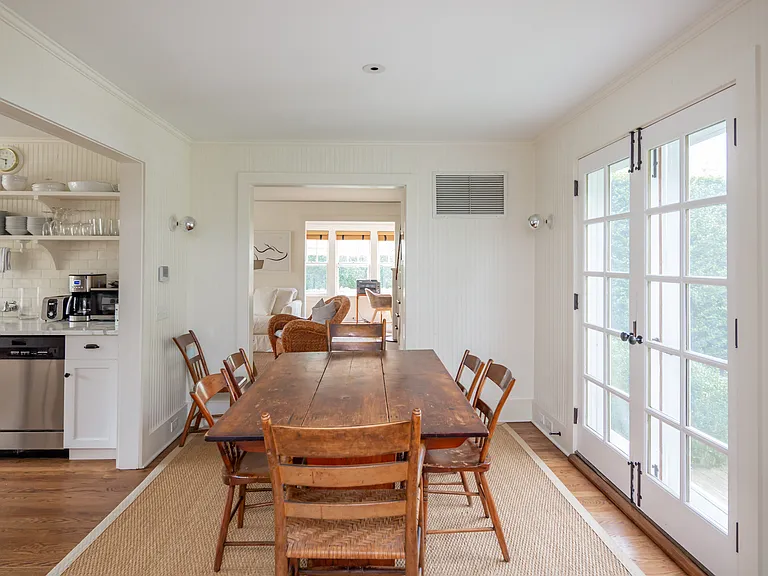 40 McGuirk St — Photo 11