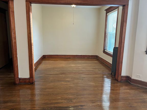 3rd image of 5651 S Calumet Ave APT 3