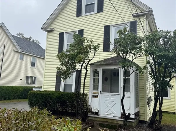 334 River St, Newton, MA 02465