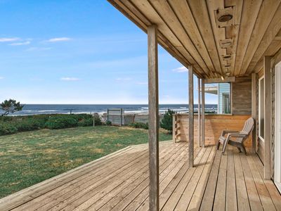 11740 NW Pacific Coast Hwy, Seal Rock, OR, 97376