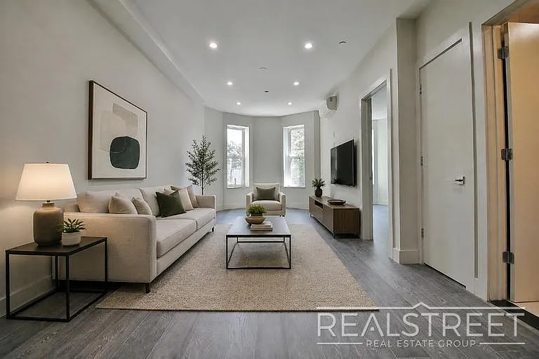 2517 Bedford Avenue — Photo 2