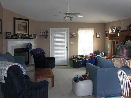 3rd image of 1012 Freeport Ct