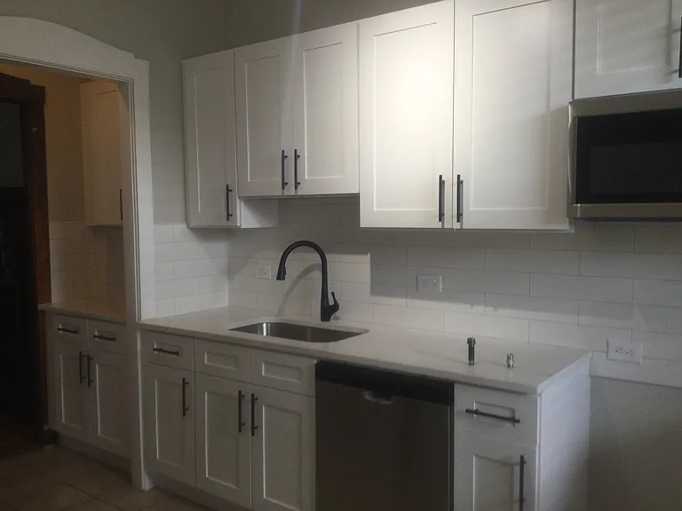 6111 S Greenwood Ave #1S — Photo 2