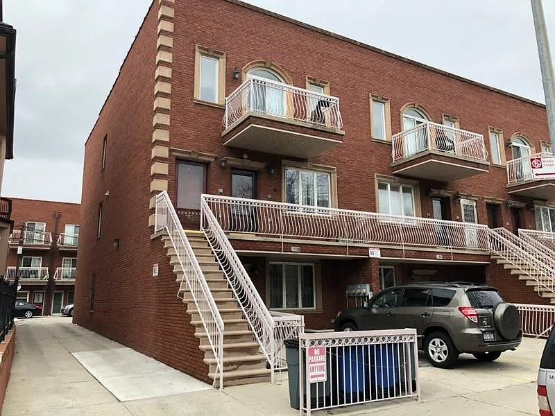 1st image of 198 Bay 17 St Unit P18