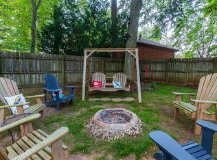 1102 Timber Oak Dr, Louisville, KY 40223