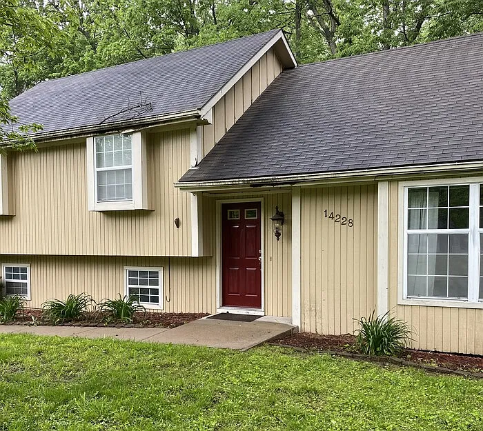 14228 Robin Rd