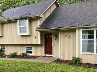 14228 Robin Rd, Leavenworth, KS 66048