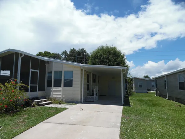 7516 Niantic Ave, Barefoot Bay, FL 32976