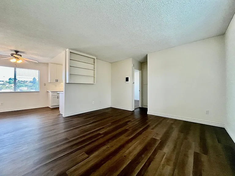 4325 Lowell St — Photo 6
