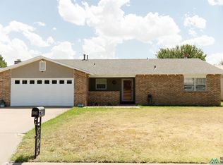 1949 Glenarm Dr, Clovis, NM 88101