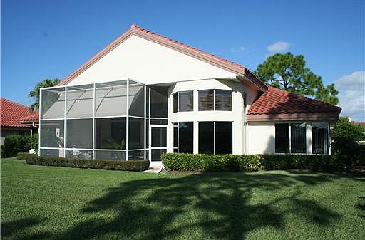 2nd image of 2009 NW Laurel Oak Ln