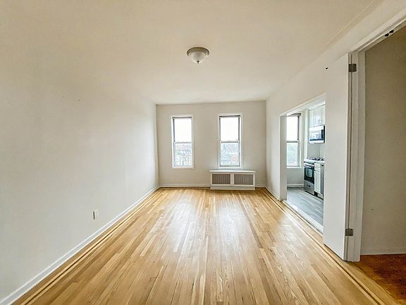 4th image of 4222 Ketcham St #F21