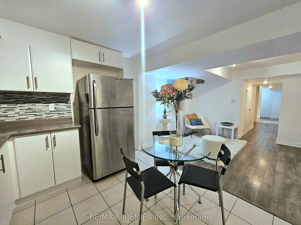3900 Arvona Pl #BASEMENT