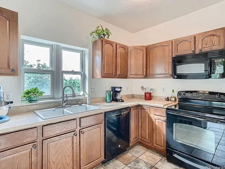 7401 W 48th Ave — Photo 5