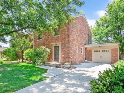 812 S Madison Ave, La Grange, IL, 60525