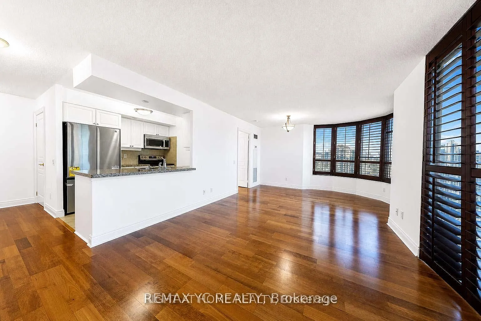 2 bed, $3,000 — Photo 3