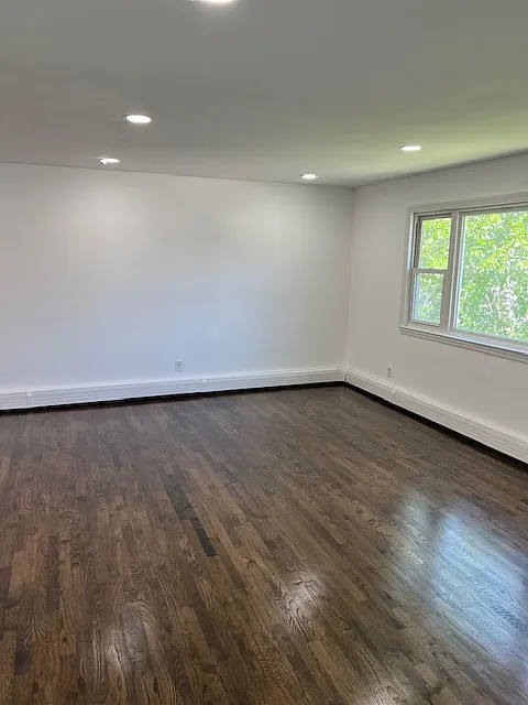3 bed, 2290 sqft, $3,250 — Photo 2