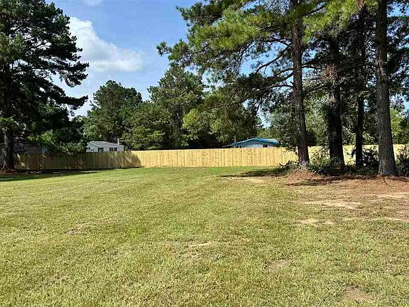 3rd image of 2819 Laurentis Ln