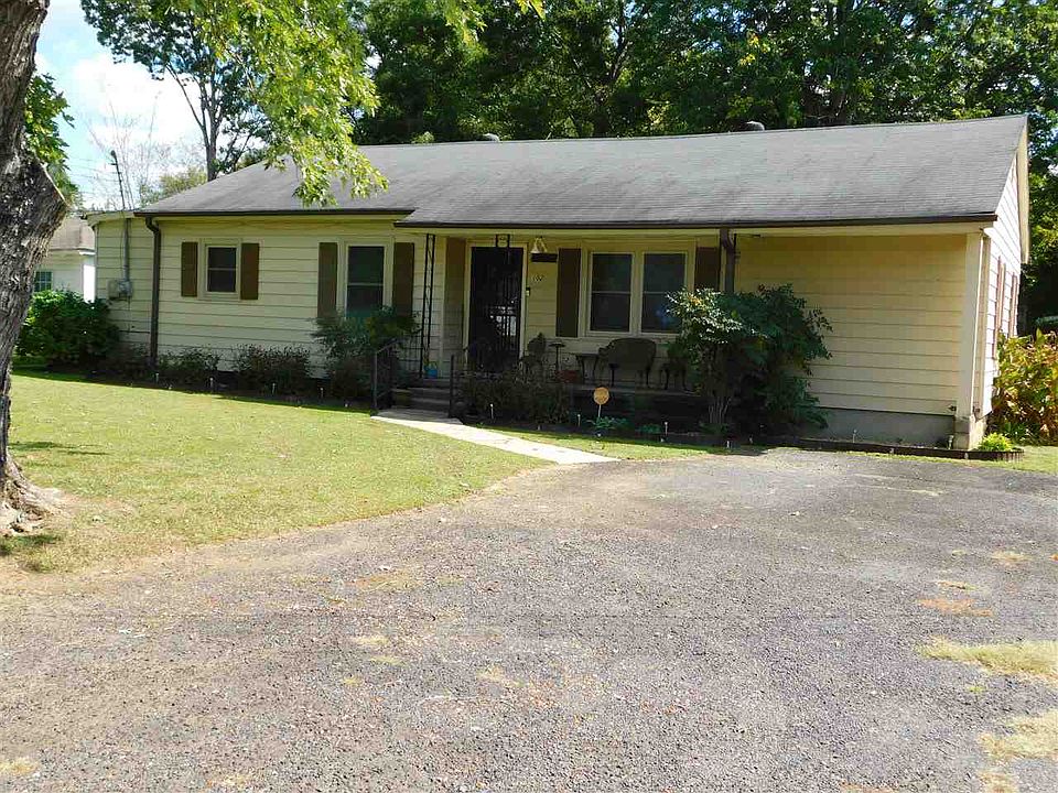2nd image of 102 Barham St