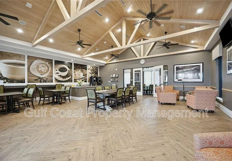 10485 Crooked Creek Dr — Photo 40