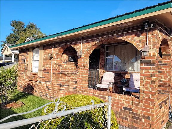 3rd image of 1137 Marshall Dr