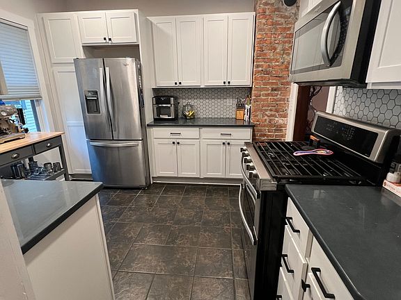 2nd image of 110 Saint James Pl
