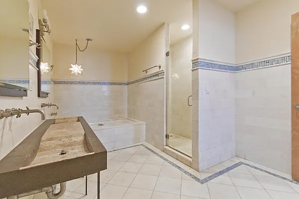 Sold by Corcoran | media 27