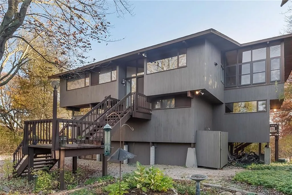 Building Photo - 81 Mallard Rd S