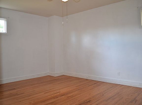 5th image of 254 Grove Park Cir