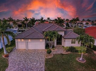 2340 Saint Davids Island Ct, Punta Gorda, FL 33950