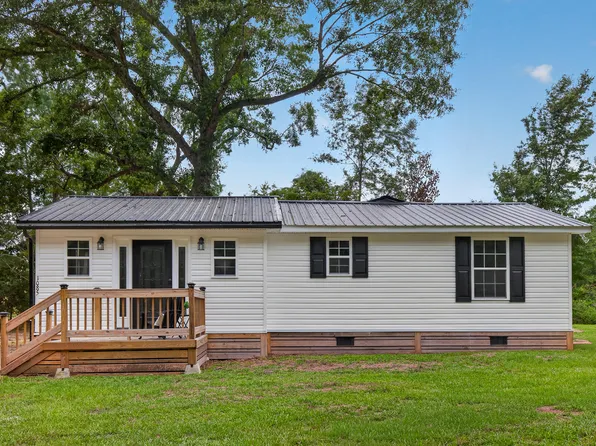 1085 Homestead Rd, Saint Stephen, SC 29479