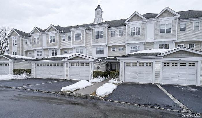 1st image of 414 Highridge Court