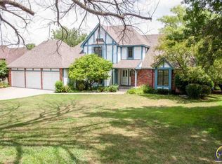 3720 SW Canterbury Town Rd, Topeka, KS 66610