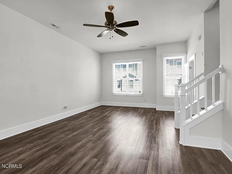 1808 Bungalow Row — Photo 13