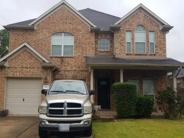 9903 Ashley Ln, Baytown, TX 77521