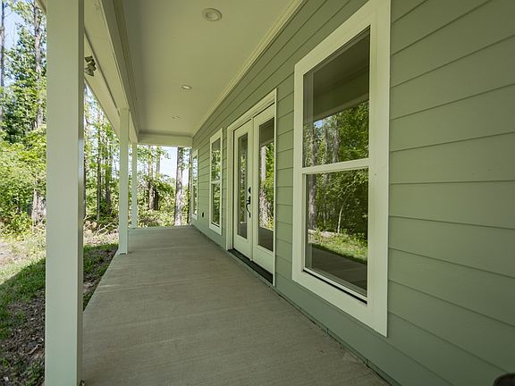 4th image of 390 County Road 204