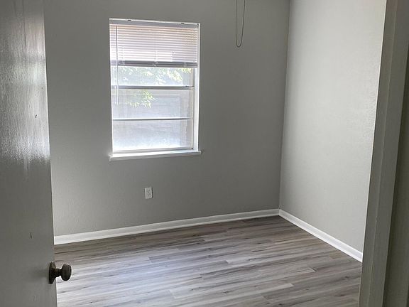 5th image of 3411 Highmeadow Ln