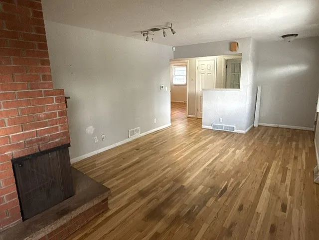 1234 W Prospect Rd — Photo 7
