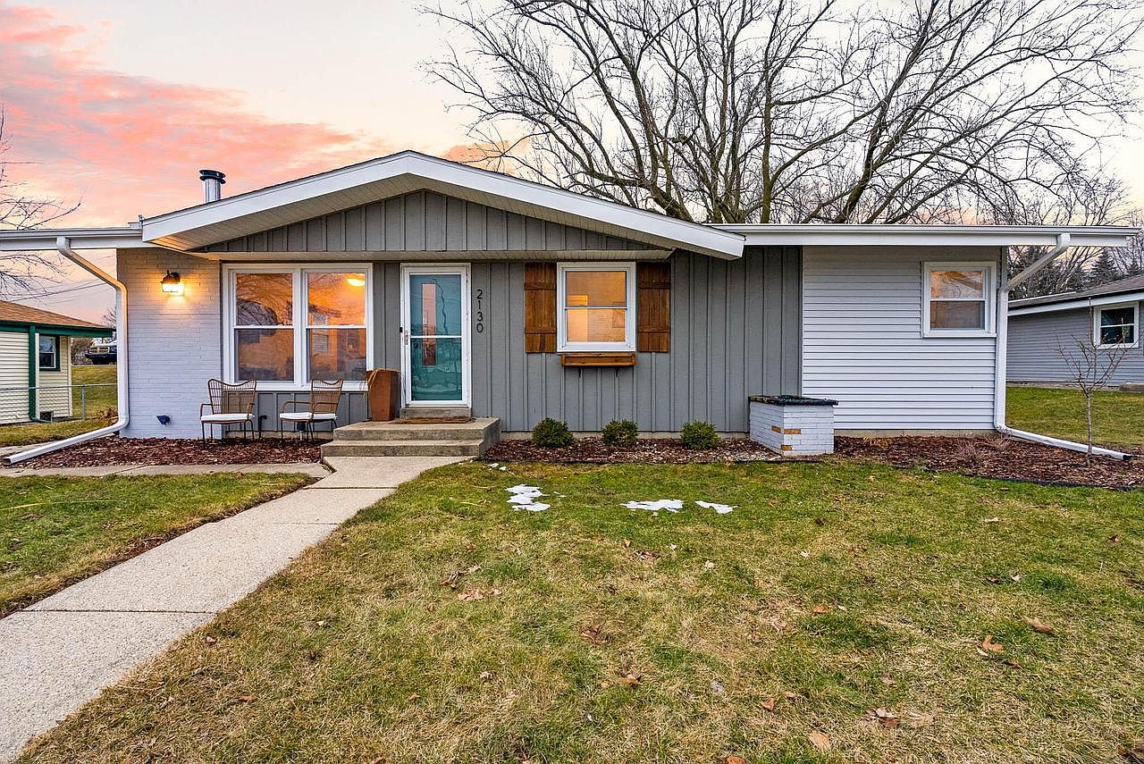 2130 Delafield STREET, Waukesha, WI 53188 Zillow