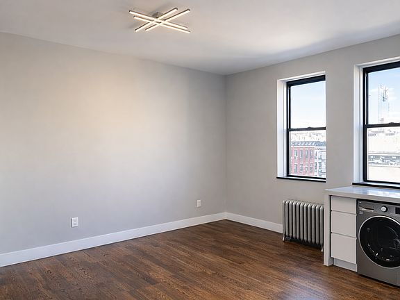 4th image of 2118 2nd Ave Unit Penthouse