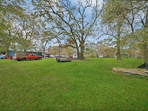 5th image of 10211 Irvington Blvd