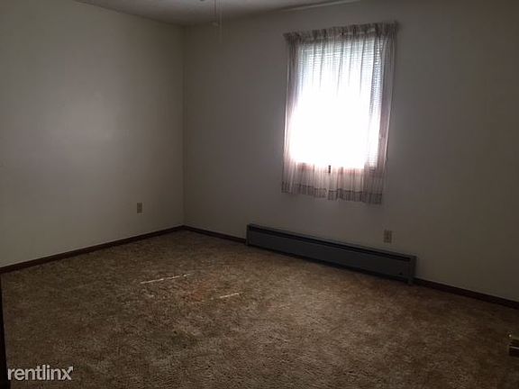 1136 Bedroom1