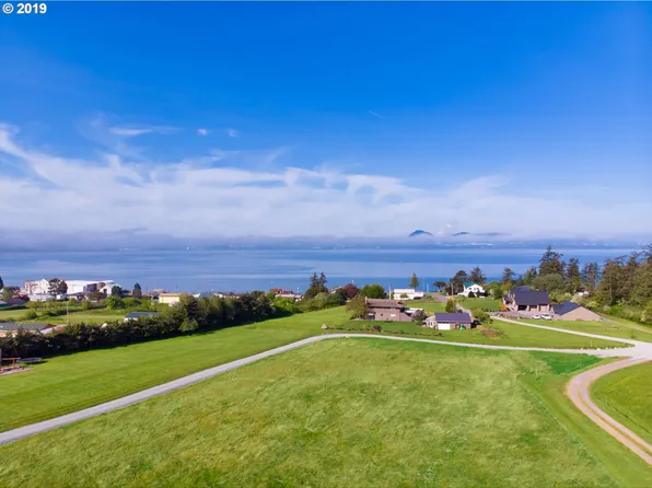 Parkside Ln, Mount Vernon, WA 98273