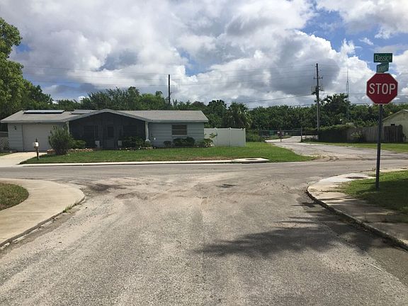 5th image of 3646 Dickens Dr