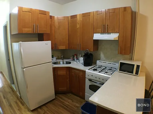 Rented by Bond New York | media 2