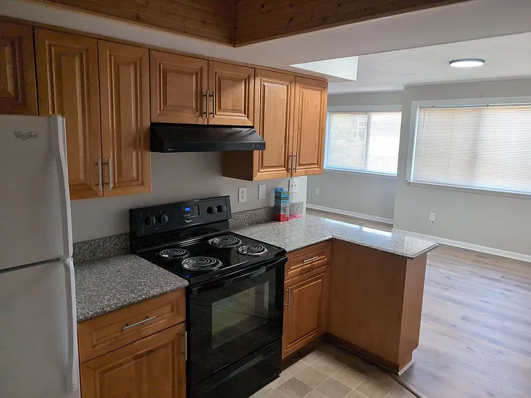 526 Glenn Regis Way — Photo 13